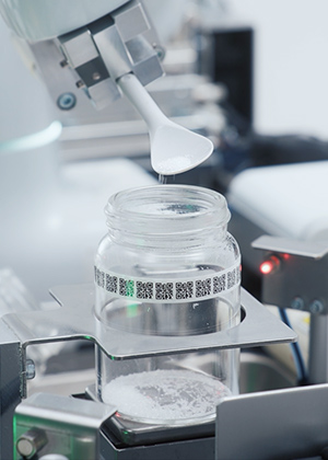 Powder weighing system