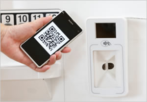 スマホQRコード®を利用した自動販売機でのスムーズな決済